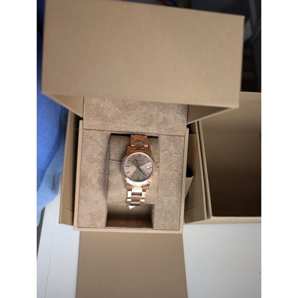 Burberry BU9233 Rose Gold Women's Watch – Sapphire Crystal – Swiss Made – NIB - Picture 5 of 10